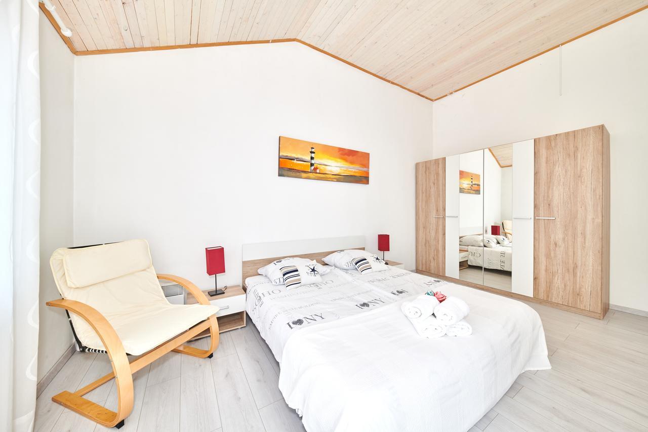 Apartments Gvarda Umag Exterior photo
