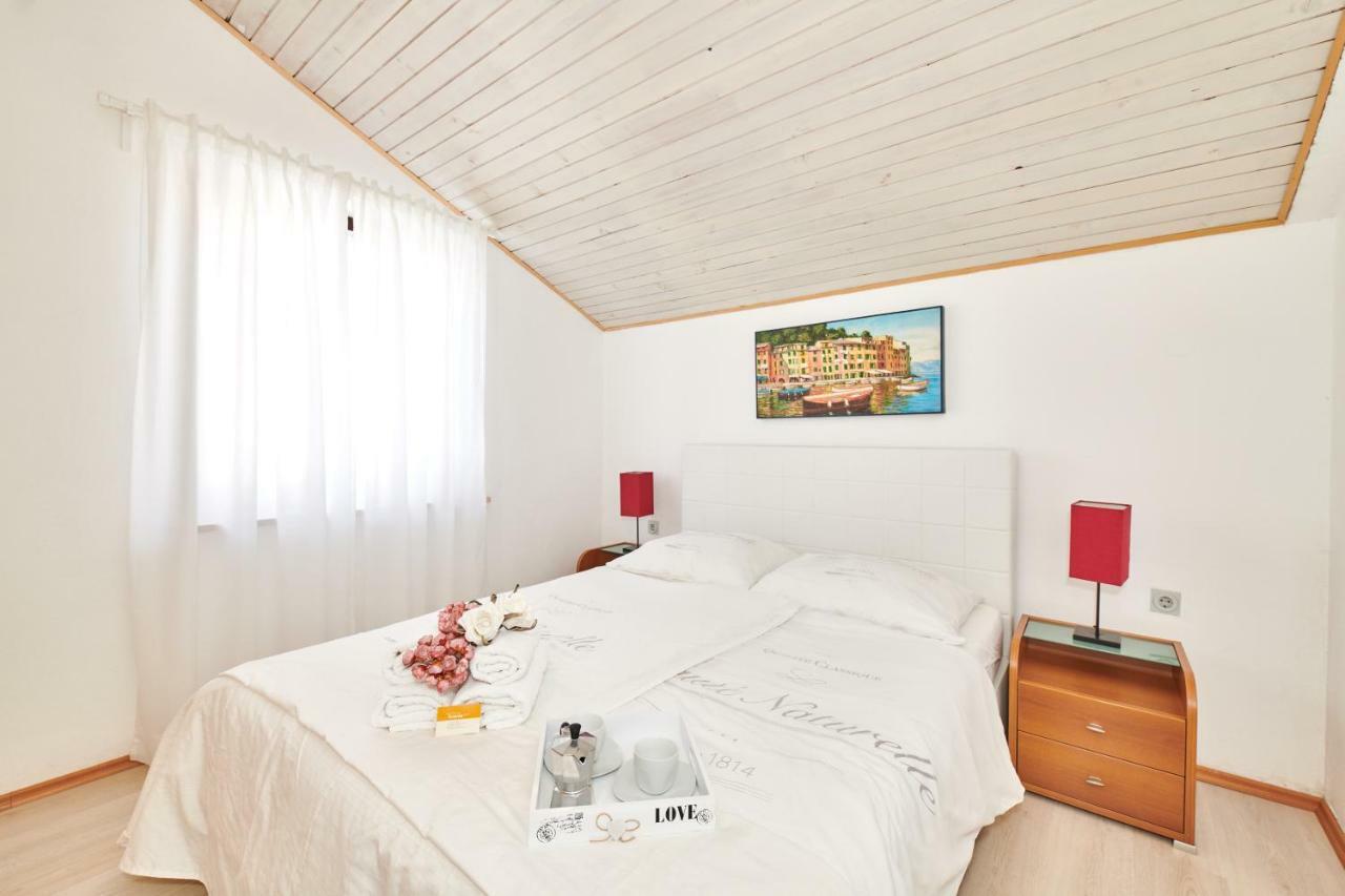 Apartments Gvarda Umag Exterior photo